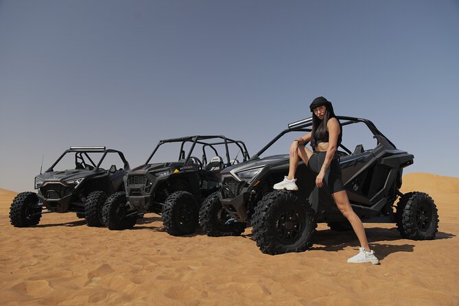 2 seater Dune Buggy Safari in Sharjah - From Sharjah to the red desert in a Land Cruiser