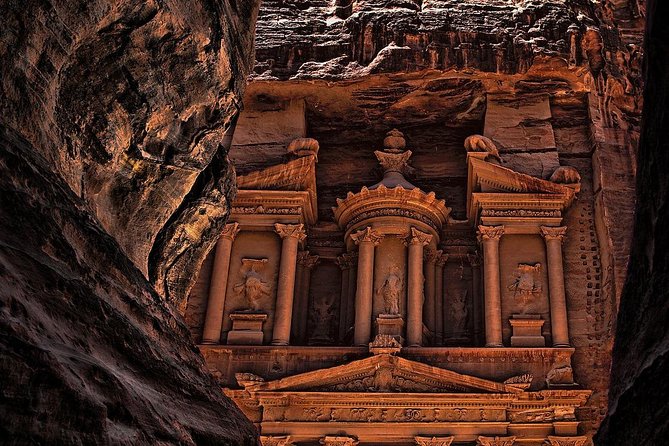 3 Days Tour Petra, Wadi Rum, Dead Sea - Day two: two hours among the red cliffs of Wadi Rum