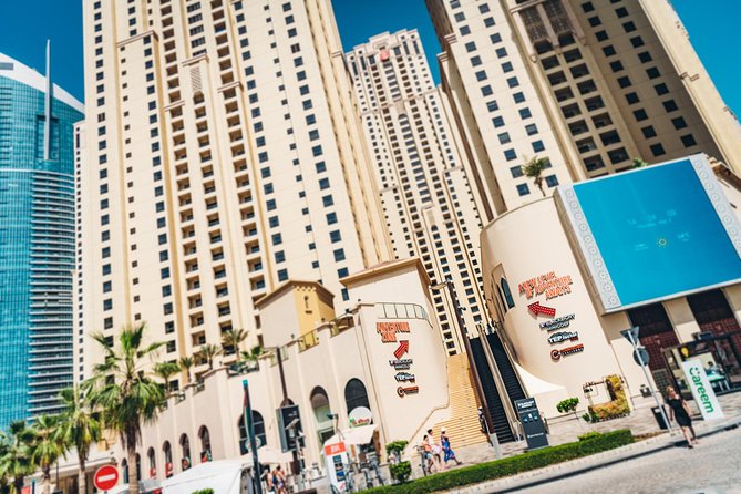 3d Blacklight Minigolf - Jbr / Marina Dubai - The JBR location and how to plan your visit