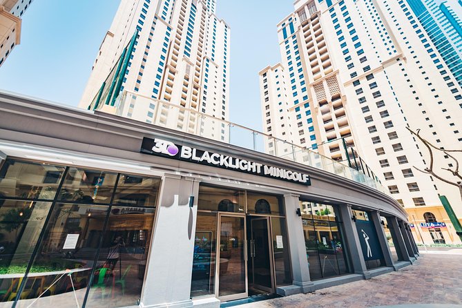 3d Blacklight Minigolf - Jbr / Marina Dubai - Why the indoor setting matters in Dubai