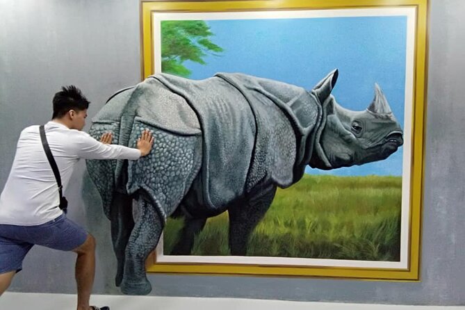 3D World Selfie Museum Dubai - Walking through the nine themed zones