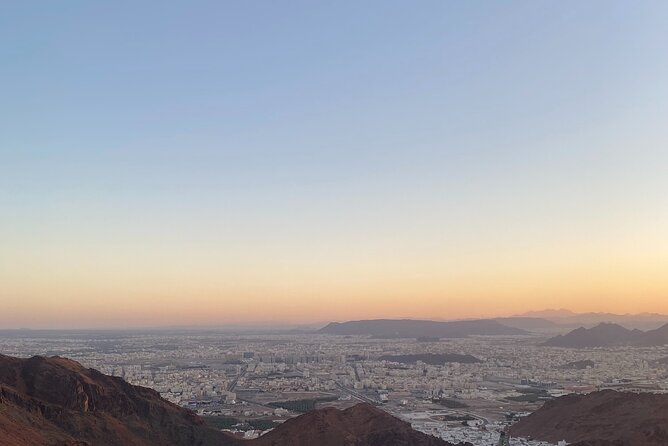 4WD Adventure in Uhud Mountain - Stories connected to the Battle of Uhud