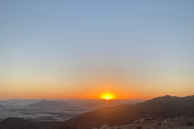 4WD Adventure in Uhud Mountain - Coffee, tea, and a light snack