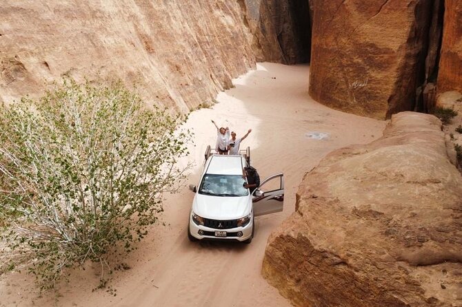4x4 Full-Day Desert Tour - Lawrence Spring and the first views