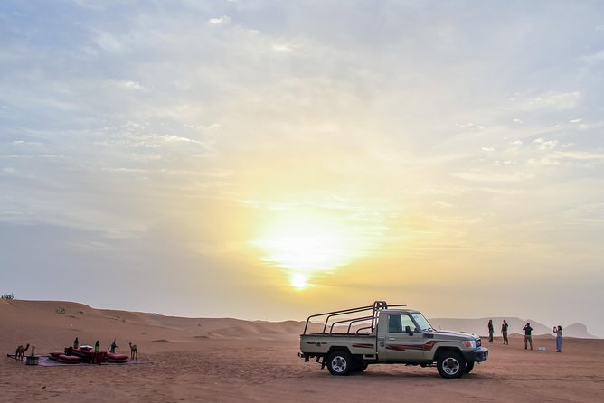 4x4 Hatta Safari to Fossil Rock & Honey Bee Garden visit with Breakfast - Key points at a glance