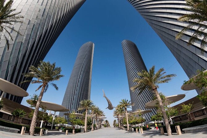 6 Hours Private Full Day Tour in Doha - West Bay and the skyline from the Gulf