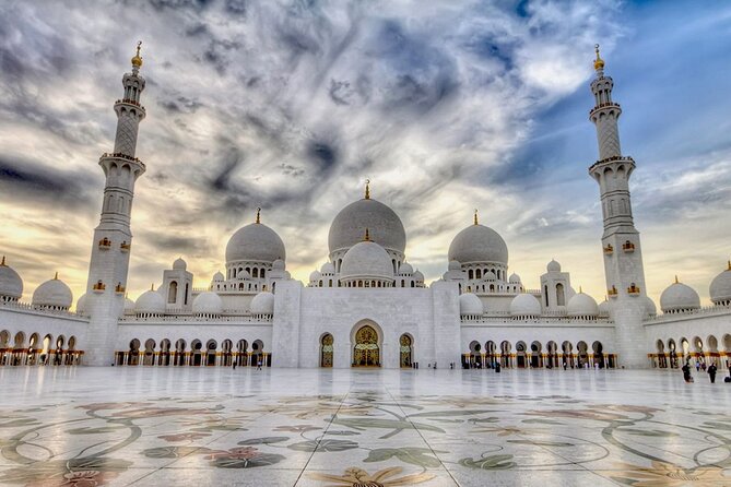 Abu Dhabi City, Sheikh Zayed Mosque & Ferrari World Tour with Transfers - Four hours inside Ferrari World