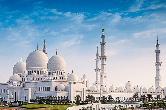 Abu Dhabi City Sightseeing Tour From Dubai - The Abu Dhabi dates market