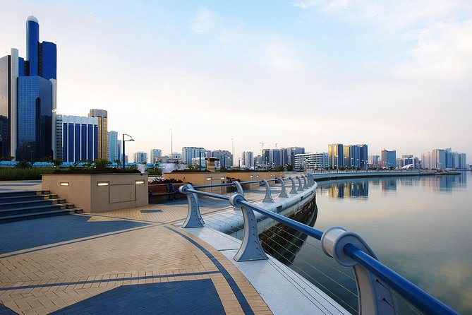Abu Dhabi City Tour - Why the Grand Mosque deserves the longest stop