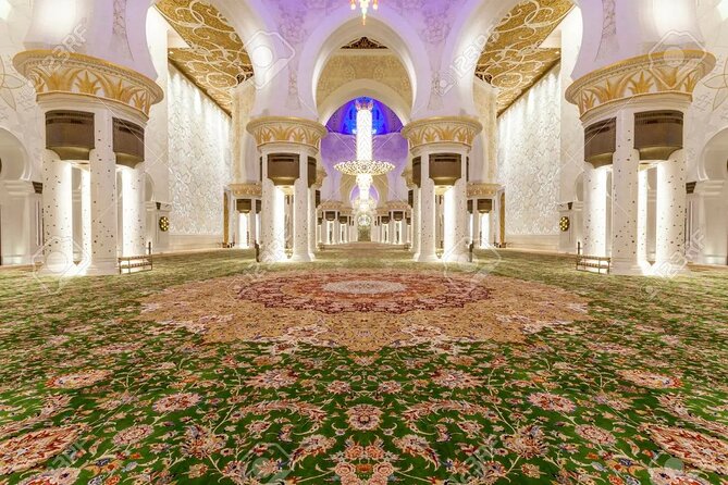 Abu Dhabi City Tour With Presidential Palace Entrance - Guided Tour - Emirates Palace and the Abu Dhabi corniche