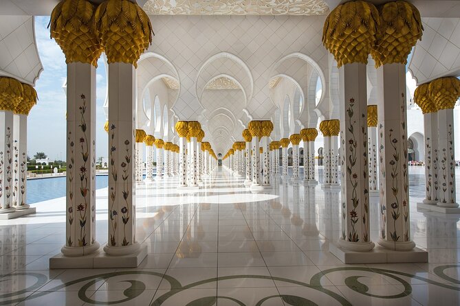 Abu Dhabi Day Tour with Qasr al Watan - Qasr Al Watan, the day’s richest interior visit