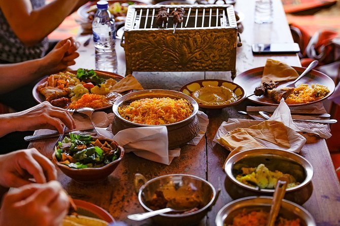 Abu Dhabi: Desert Safari with BBQ, Camel Ride & Sandboarding - Dune bashing and sandboarding