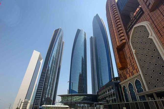Abu Dhabi Full-Day Sightseeing Tour from Dubai with Mosque Visit - Qasr Al Watan from the outside
