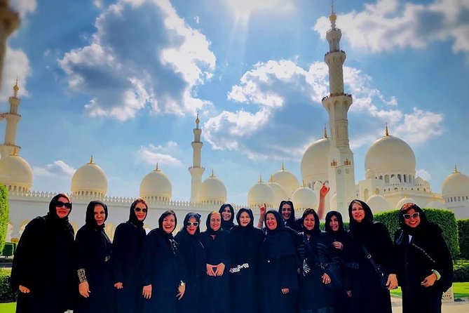 Abu Dhabi Full-day Sightseeing Tour from Dubai with Mosque Visit - Dubai pickup and the road to Abu Dhabi