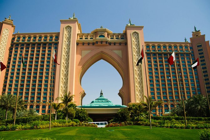 Abu Dhabi Grand Mosque, Etihad Towers & Royal Palace Visit from Dubai - Marina Mall is a practical lunch break