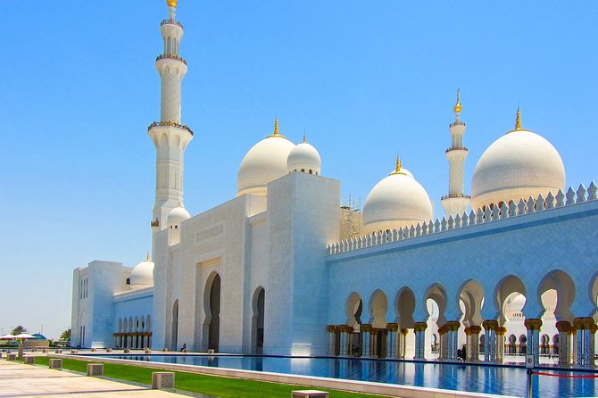 Abu Dhabi Grand Mosque, Etihad Towers & Royal Palace Visit from Dubai - Qasr Al Watan explains the formal side of Abu Dhabi