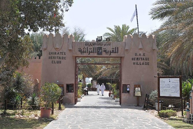 Abu Dhabi Highlights Day Trip from Dubai - Marina Mall: lunch, shopping, and a necessary pause