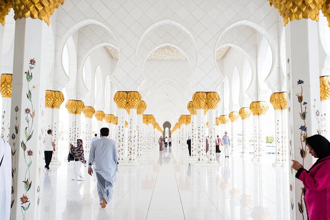 Abu Dhabi Mosque and Louvre Museum with Lunch from Dubai - Two Abu Dhabi icons in one long day