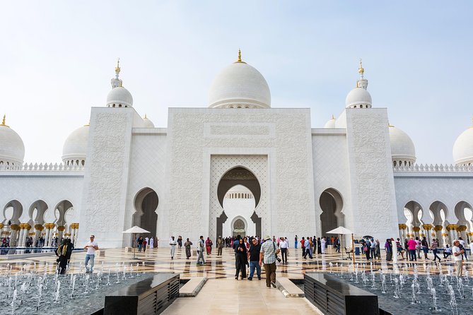 Abu Dhabi Sheikh Zayed Mosque Half-Day Guided Tour from Dubai - Why Sheikh Zayed Grand Mosque is worth the trip from Dubai