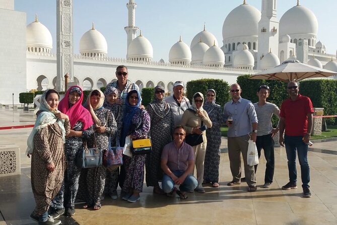 Abu Dhabi Sheikh Zayed Mosque tour Ferrari world outside visit - Why the mosque makes this Dubai day trip worthwhile
