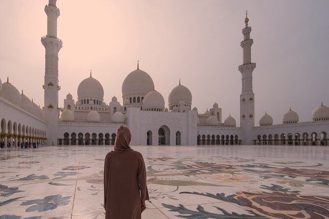 Abu Dhabi Sightseeing City Tour including Grand Mosque - Heritage Village and the old desert lifestyle