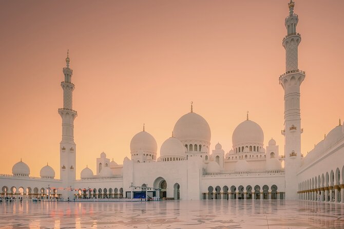 Abu Dhabi Sightseeing City Tour including Grand Mosque - Miraj Islamic Art Centre: beautiful objects, possible sales pressure