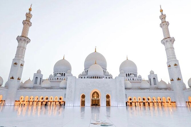 Abu Dhabi Sightseeing City Tour including Grand Mosque - Marina Mall and the lunch decision