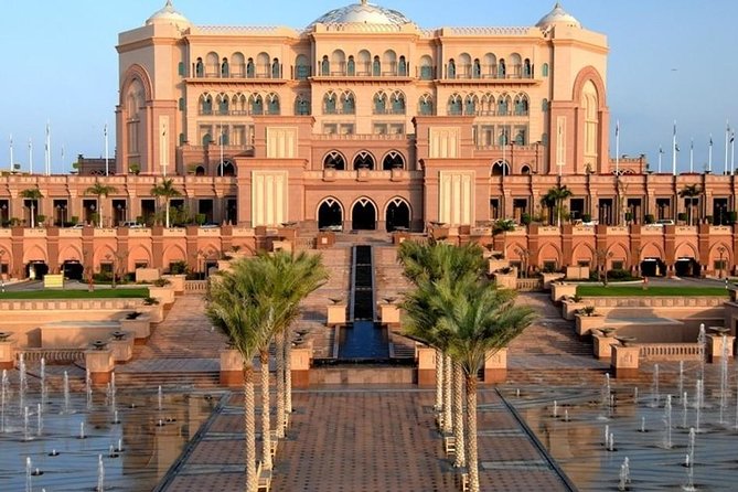 Abu Dhabi Sightseeing Tour from Dubai - Abu Dhabi’s dates market and the value of short stops