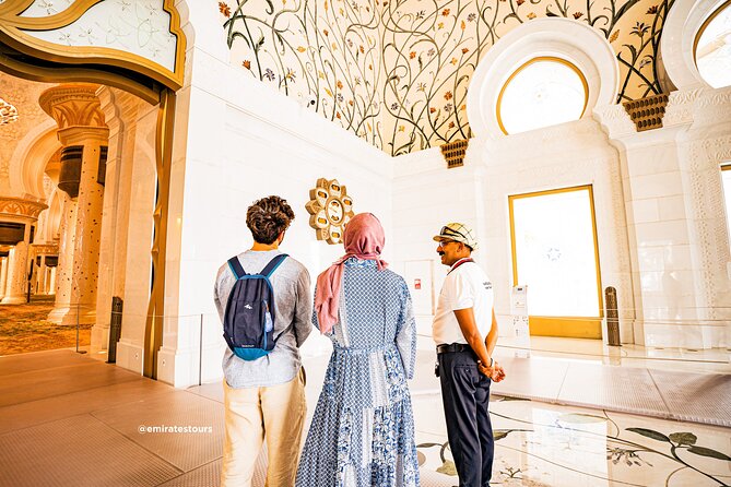 Abu Dhabi Sightseeing Tour: Sheikh Zayed Mosque, Heritage Village & Dates Market - Meeting Sheikh Zayed at the Founder’s Memorial