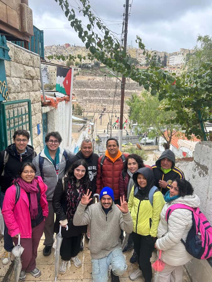 Amman: Hidden Gems & Underground Local Neighborhoods Tour - Markets, shopping, and practical buying advice