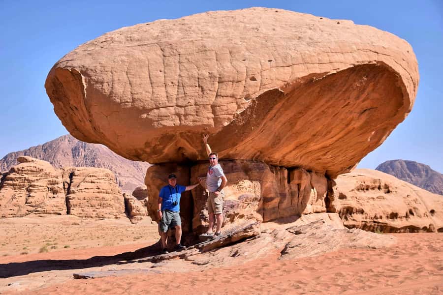Amman: Petra, Wadi Rum, and Dead Sea 2-Day Tour - Guides, vehicles, and the human side of the trip