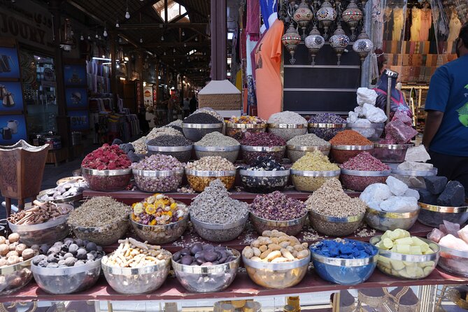 Authentic Dubai Tour: Al Fahidi, Souks, Abra & Landmarks drive - Jumeirah Mosque and the white facade