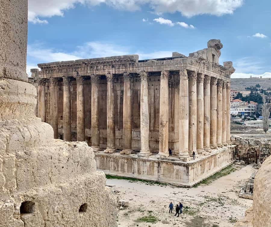 Baalbek Temples & Ksara Caves w/pick-up,guide, entries+lunch - Who should book this Baalbek and Ksara tour