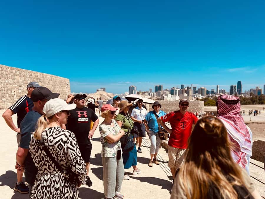 Bahrain Full-Day Highlights Tour:Manama,Desert&Tree of Life - Oil, desert, and Jebel Al Dukhan