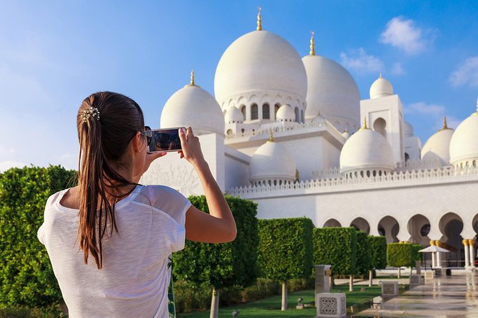 Big Bus Abu Dhabi Hop-On Hop-Off with Sheikh Zayed Mosque Tour - What the bus ride is really like