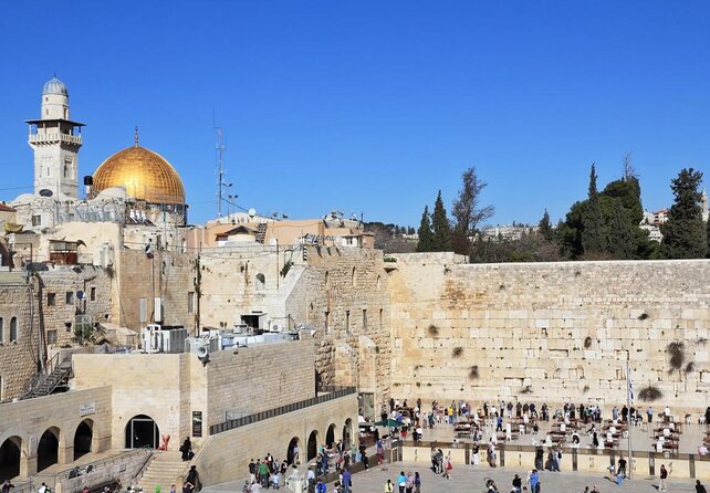 Boutique Walking Tour of Jerusalem - Starting at Jaffa Gate and finding your bearings