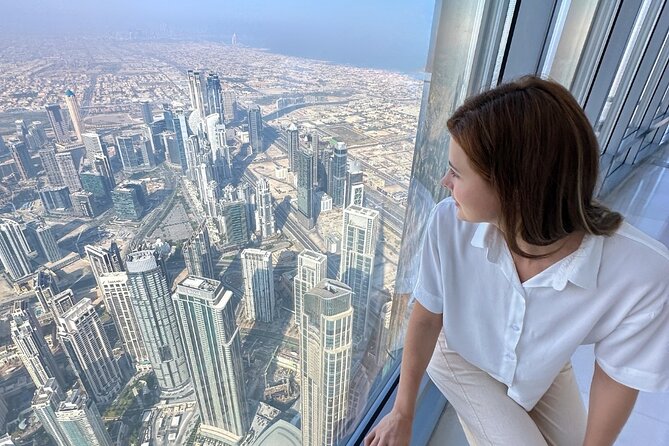 Burj Khalifa At the Top & Dubai Aquarium Combo Entrance Tickets - Riding to At the Top in about 60 seconds