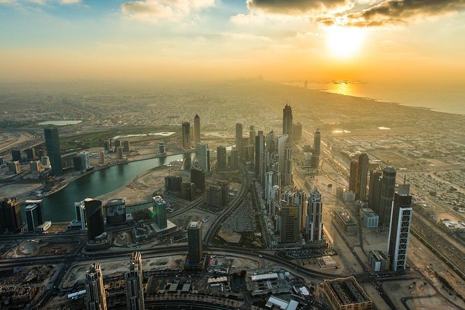 Burj Khalifa, Dubai Aquarium & UWZ with Penguin Cove Entry Ticket - Burj Khalifa floors 124 and 125