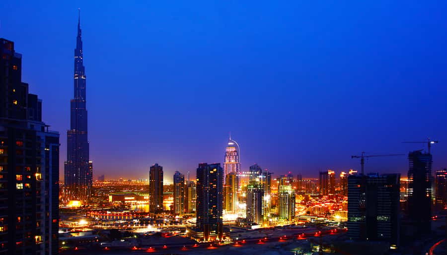 Burj Khalifa VIP Lunch – Michelin Dining & Porsche Transfer - The guide makes the afternoon easier