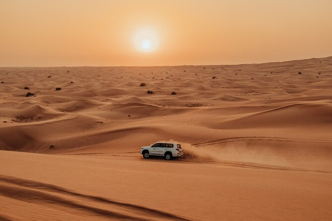 Combo:Deluxe Desert Safari with dinner + ATV self-drive/Quad Bike - BBQ dinner with table service