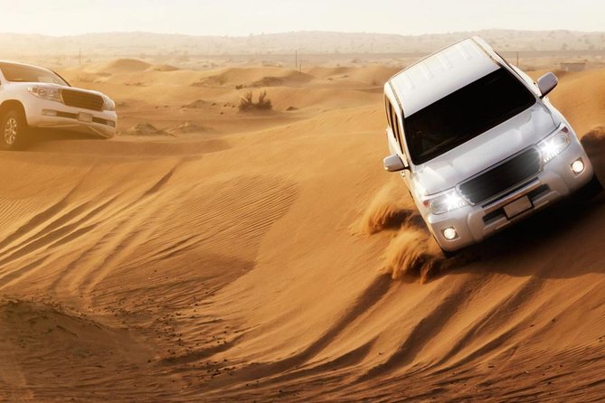 Combo Dubai Frame and Desert Safari with Dinner - Dubai Frame: a fast lesson in old and new Dubai