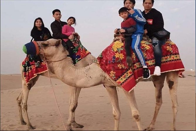 Combo: Morning Dubai City Tour And Evening Premium Desert Safari with Dinner - Sunset expectations and the evening base camp
