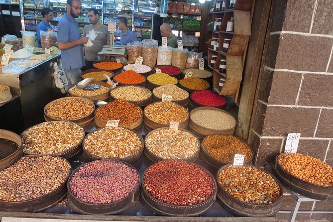 Day or Night Walking Tour in Downtown With Local - What the guides add to the experience