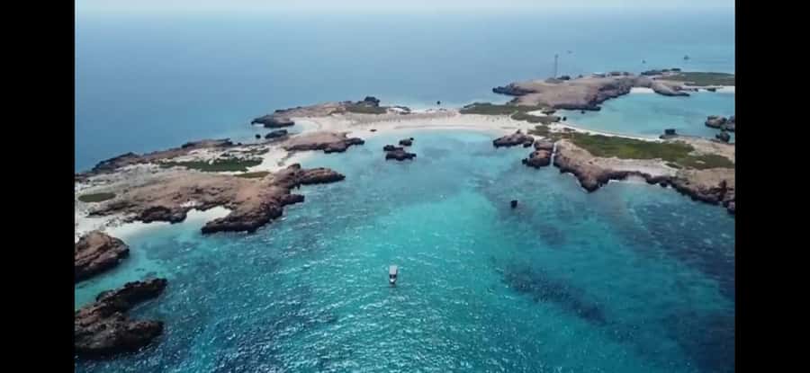Daymaniyat Island: Snorkelling Tour with Tasty Lunch - A morning boat ride from Seeb Marina