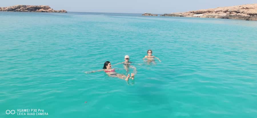 Daymaniyat Island: Snorkelling Tour with Tasty Lunch - Second stop: a different view beneath the surface