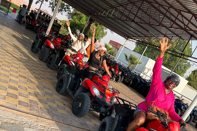 Desert Safari Dubai & Quad Bike with Dinner - What the guides add to the experience