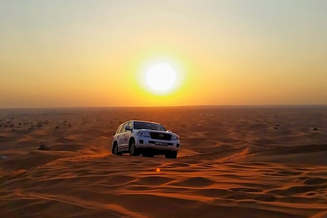 Desert Safari in 4x4 Car with BBQ Dinner and Belly Dance - Who will enjoy this safari most?