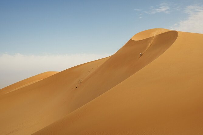 Desert Safari With Bab Al Shams Dinner - Arriving at Bab Al Shams and Al Hadheerah