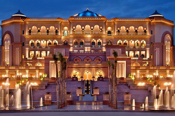 Dining Experience at iconic Emirates Palace Abu Dhabi - Entering Emirates Palace on Abu Dhabi’s West Corniche