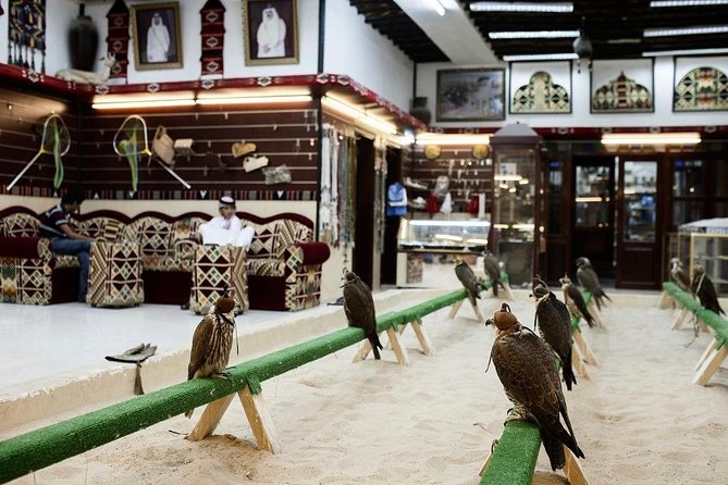Doha: Iconic Sights, Culture & Museum of Islamic Art Tour - The Pearl shows Doha’s polished new side